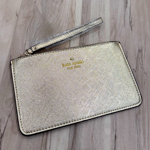 NWOT Kate Spade gold metallic wristlet - Picture 1 of 5
